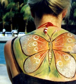 Girl at Pool 3 (23Kbyte)